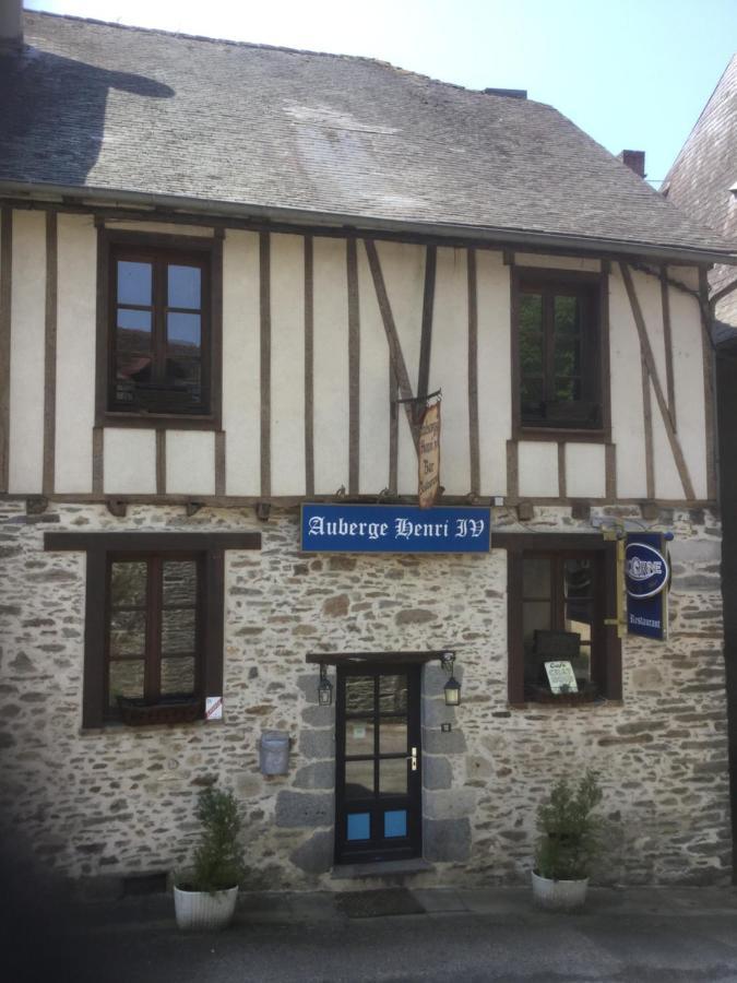 Auberge Henri IV Segur-le-Chateau Exteriör bild
