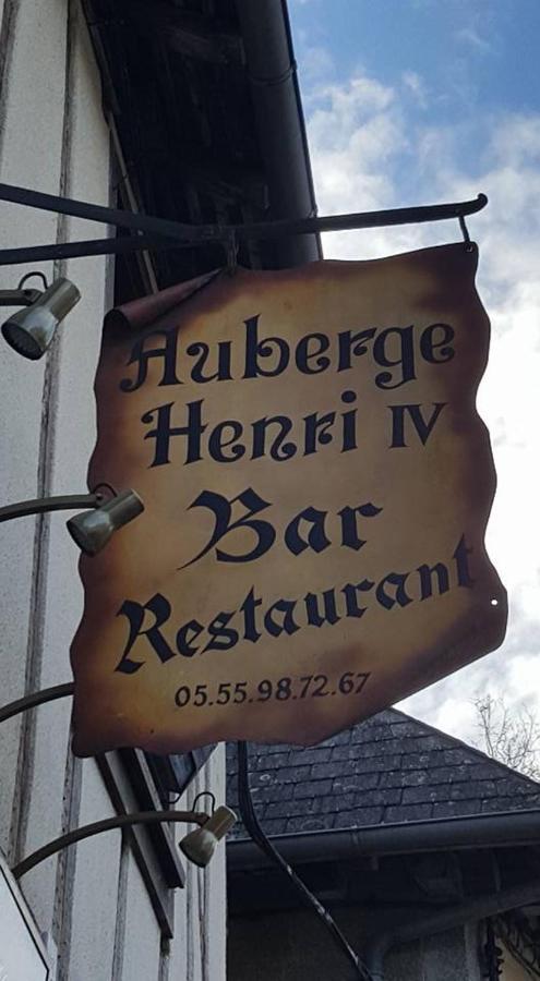 Auberge Henri IV Segur-le-Chateau Exteriör bild